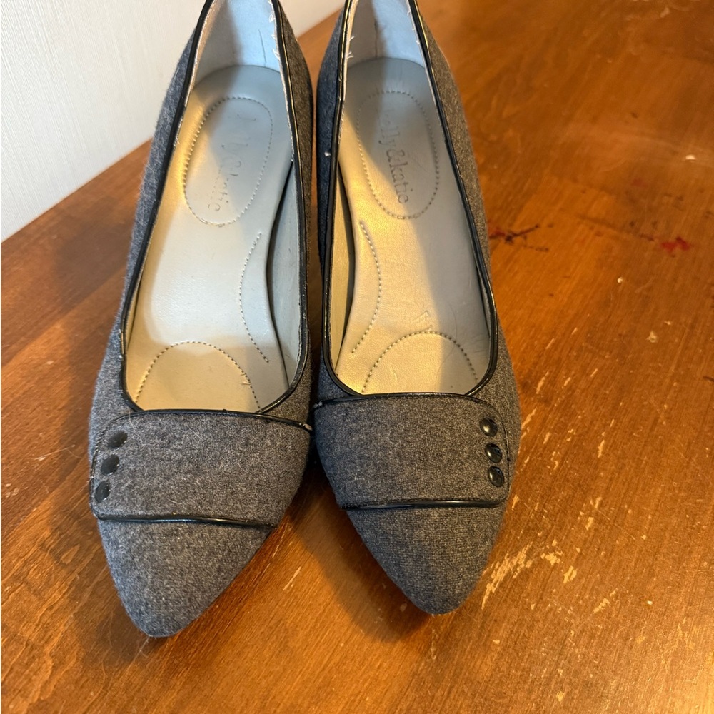 Kelly & Katie Gray and Black Heels